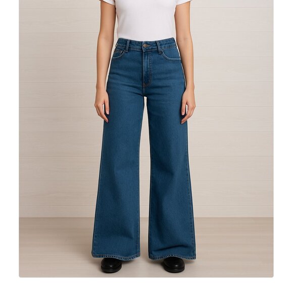 Universal Thread NWT Women's 17 Dark Wash Comfort Stretch High Rise Flare Jeans - Picture 1 of 8